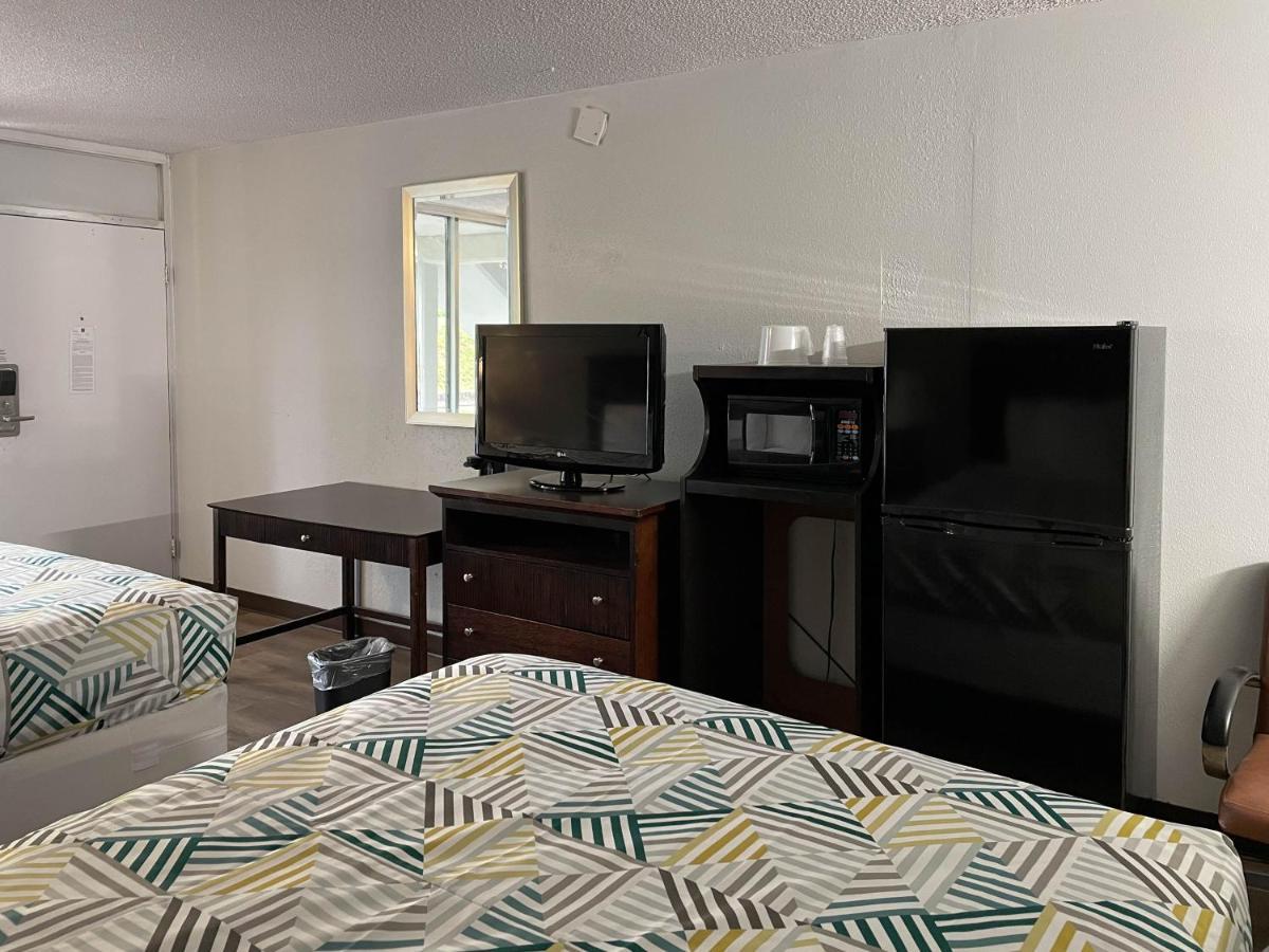 Suites Wytheville Va Extérieur photo